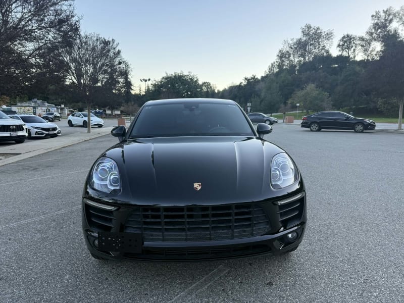2017 PORSCHE Macan photo 2
