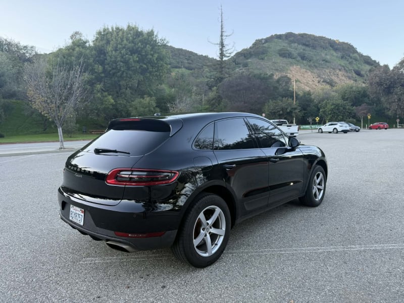 2017 PORSCHE Macan photo 5