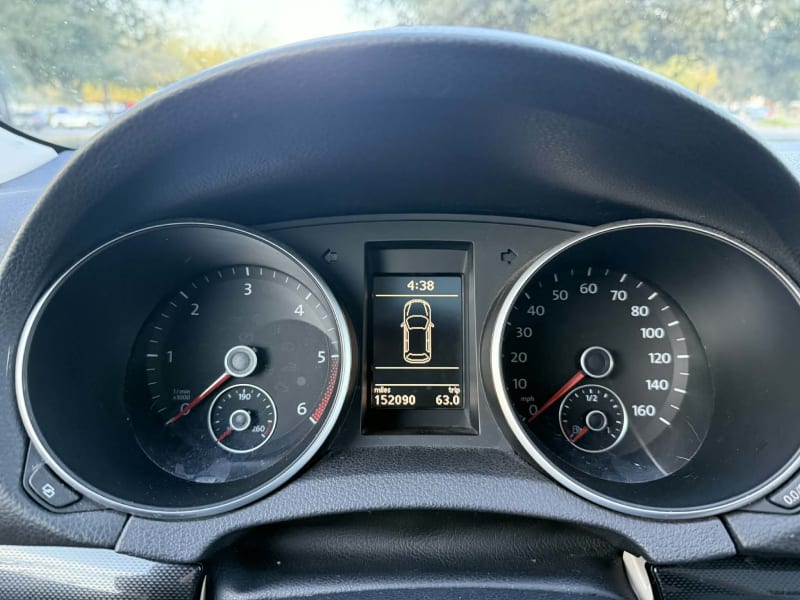 2011 VOLKSWAGEN Jetta SportWagen photo 15