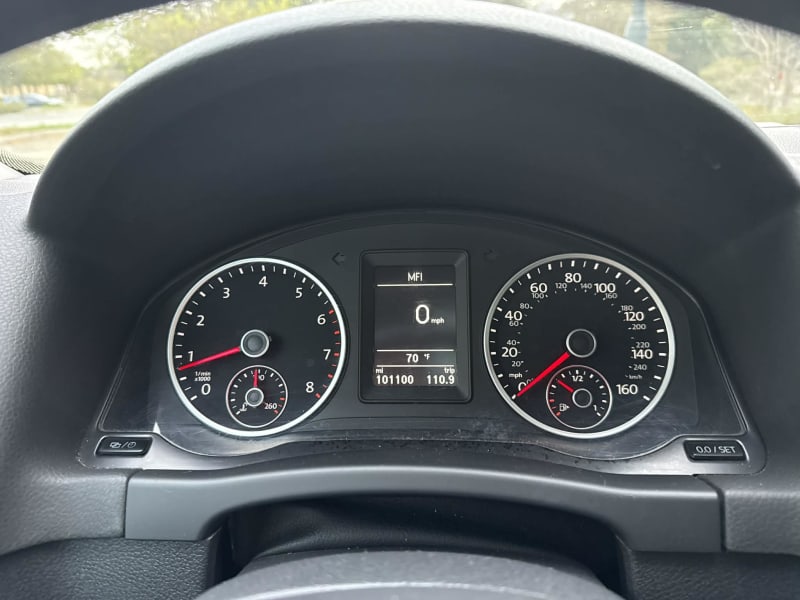 2016 VOLKSWAGEN Tiguan photo 15