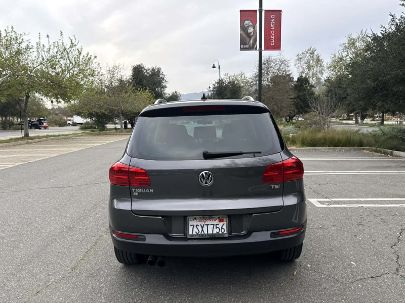 2016 VOLKSWAGEN Tiguan photo 6
