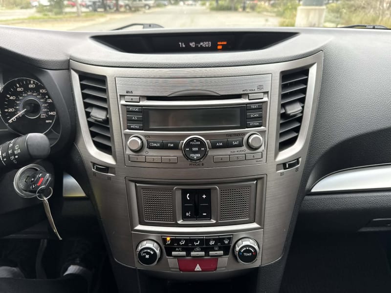 2010 SUBARU Outback photo 15