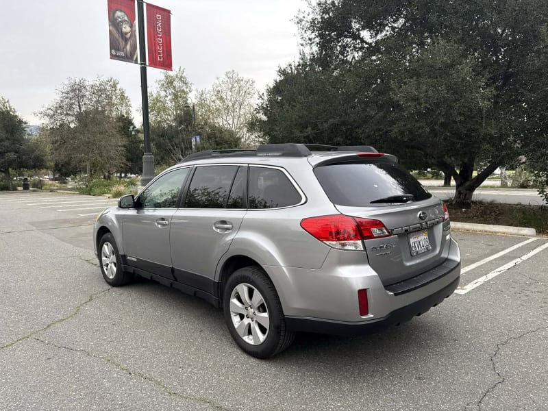 2010 SUBARU Outback photo 7