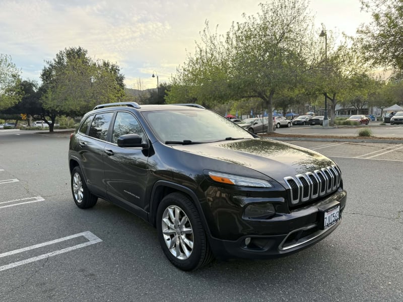 2015 JEEP Cherokee photo 3