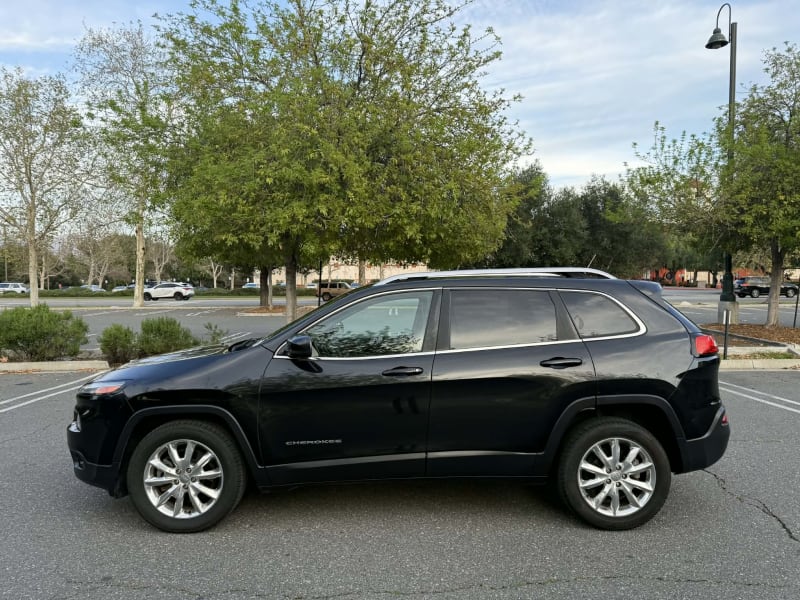2015 JEEP Cherokee photo 8