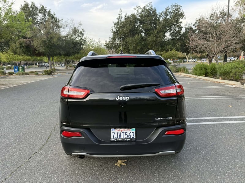 2015 JEEP Cherokee photo 6