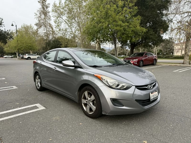 2013 HYUNDAI Elantra photo 3