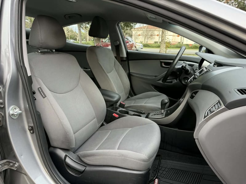 2013 HYUNDAI Elantra photo 12