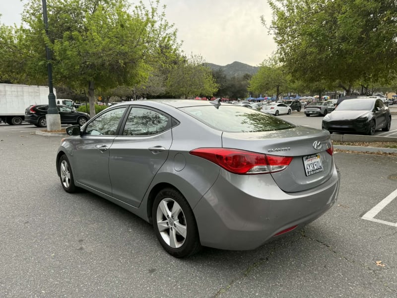 2013 HYUNDAI Elantra photo 7