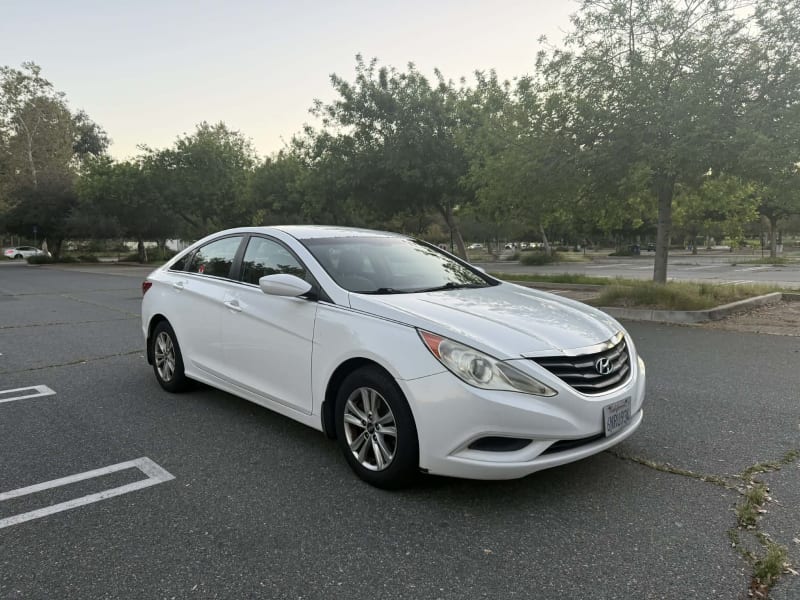 2011 HYUNDAI Sonata photo 3