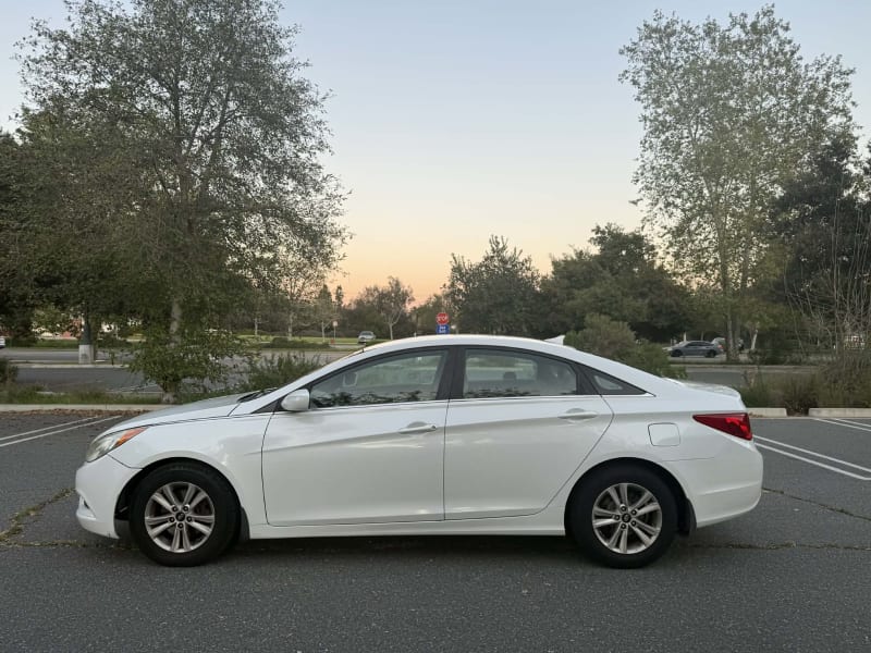 2011 HYUNDAI Sonata photo 8