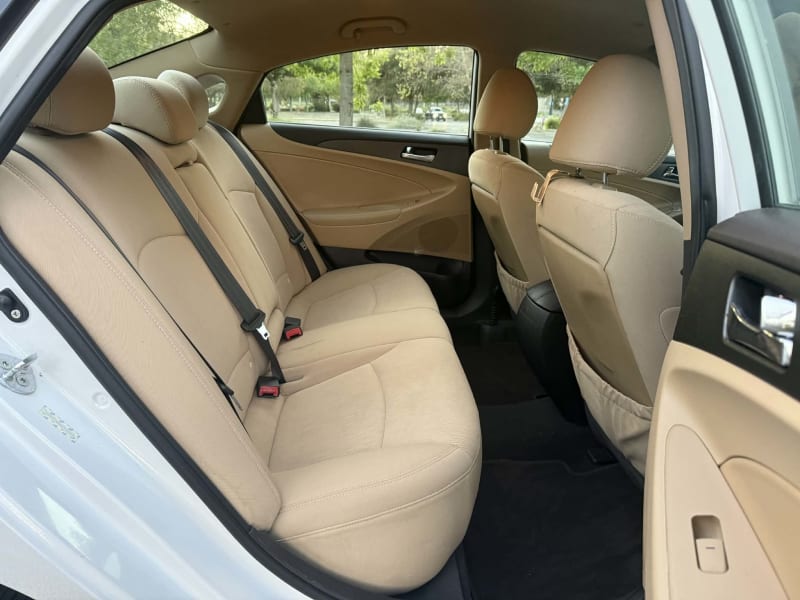2011 HYUNDAI Sonata photo 11
