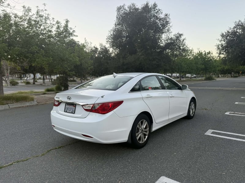 2011 HYUNDAI Sonata photo 5
