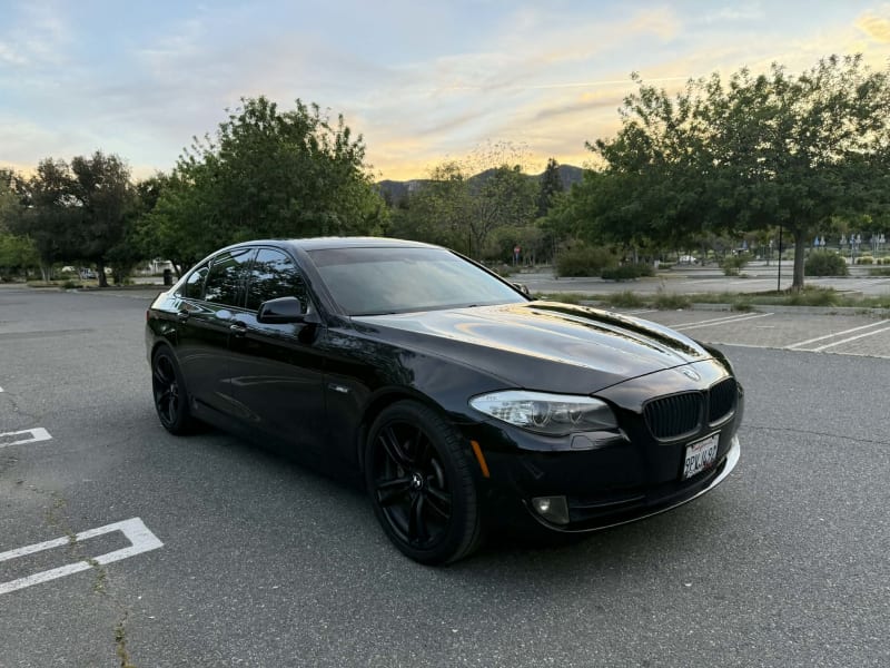 2011 BMW 535i photo 3