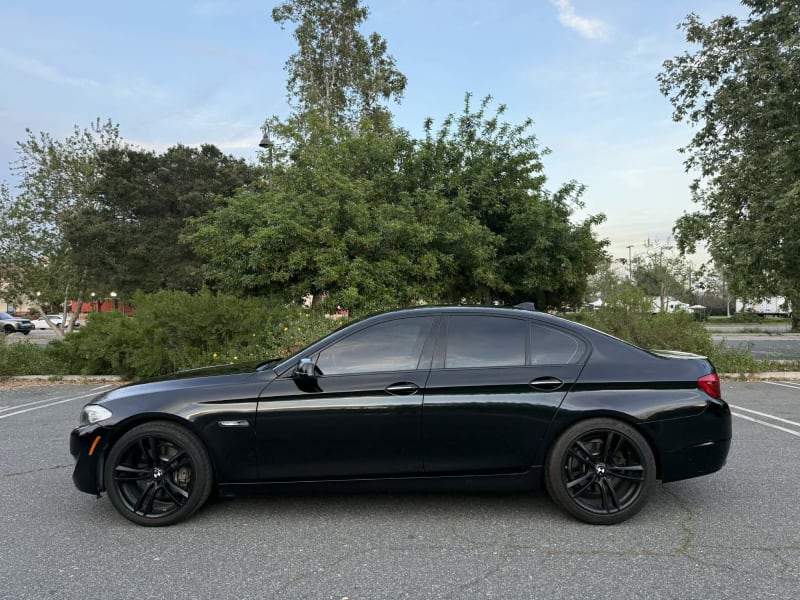 2011 BMW 535i photo 8