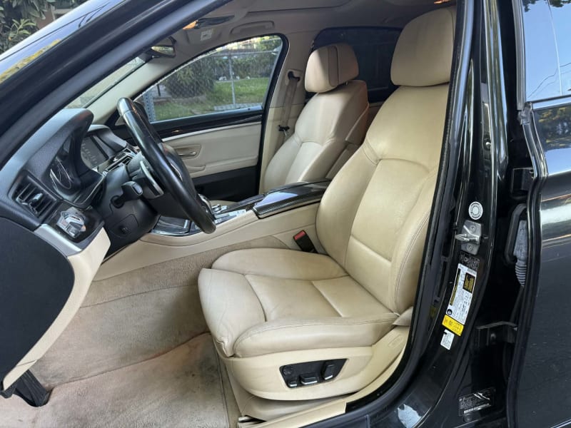 2011 BMW 535i photo 9