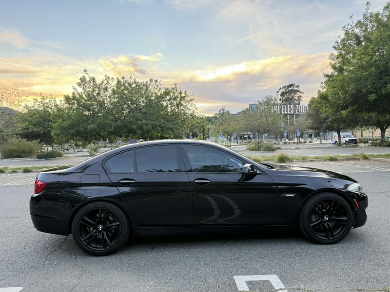 2011 BMW 535i photo 4