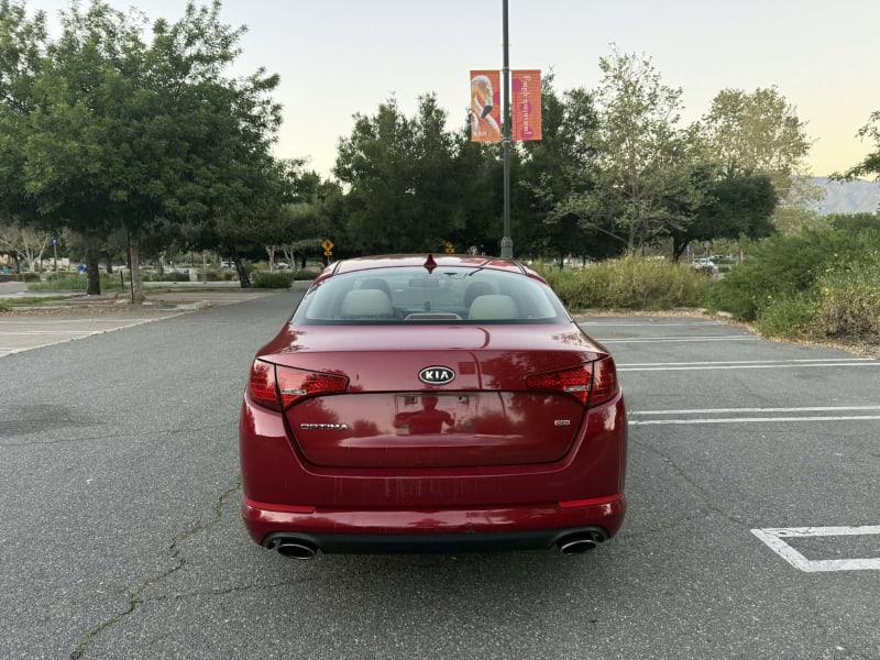 2011 KIA Optima photo 6