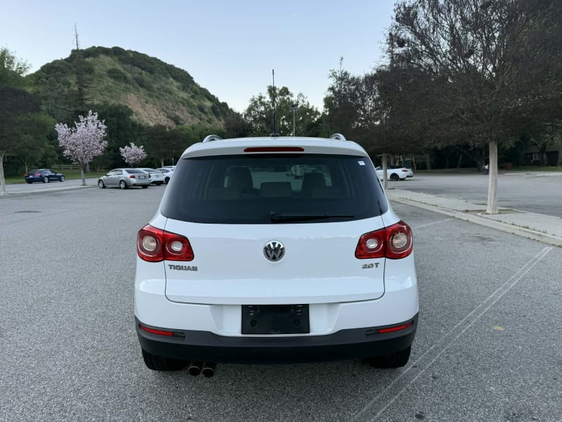 2010 VOLKSWAGEN Tiguan photo 6