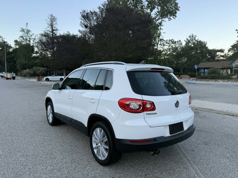 2010 VOLKSWAGEN Tiguan photo 7