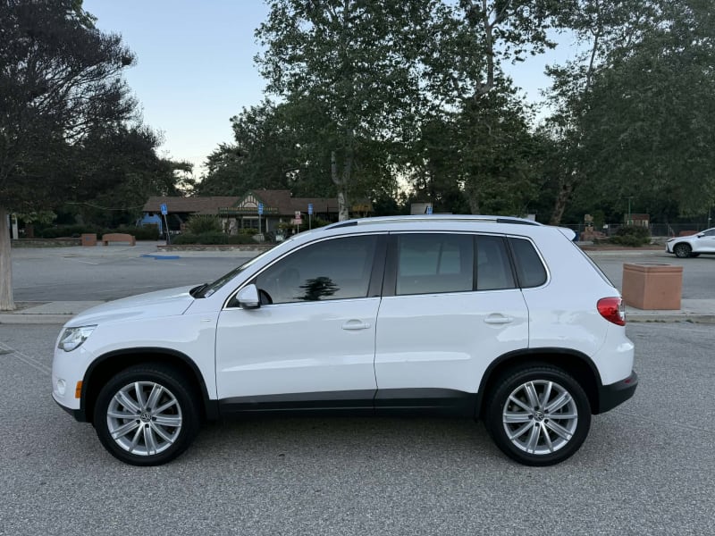 2010 VOLKSWAGEN Tiguan photo 8
