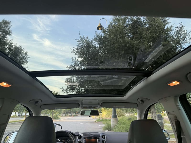 2015 VOLKSWAGEN Tiguan photo 12