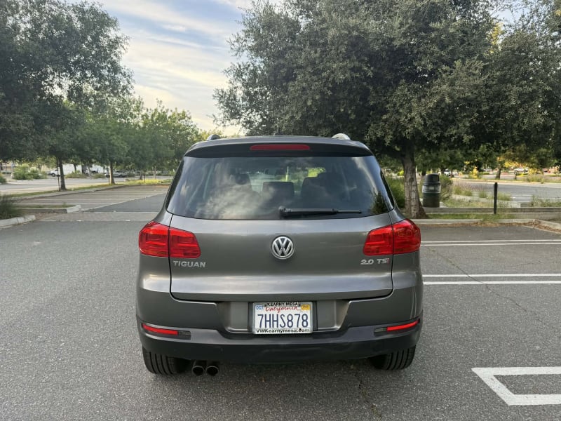 2015 VOLKSWAGEN Tiguan photo 5
