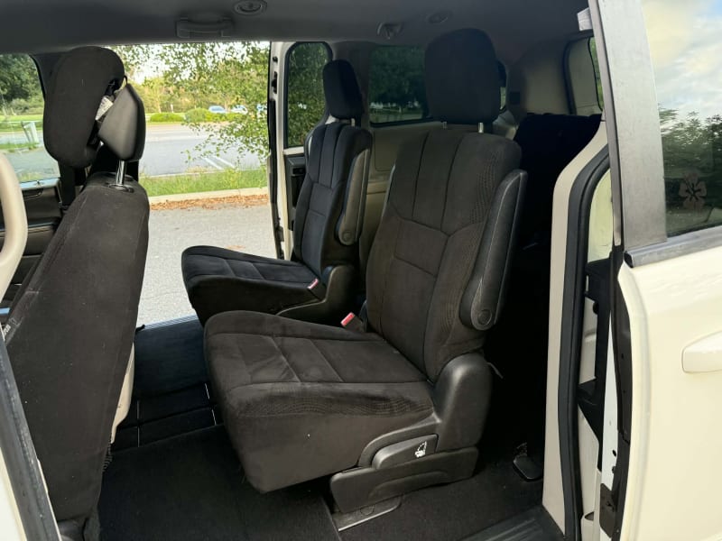 2013 DODGE Grand Caravan photo 12