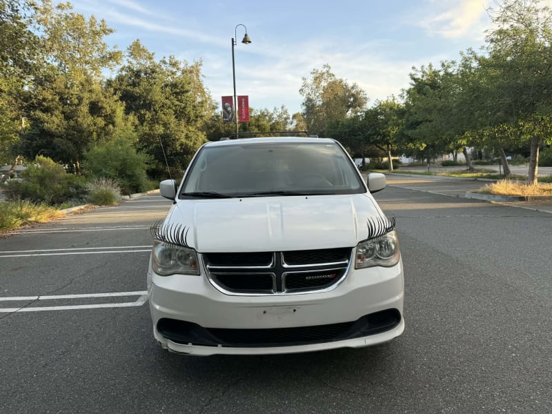 2013 DODGE Grand Caravan photo 2