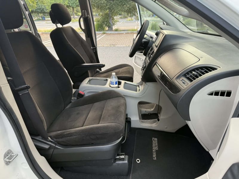 2013 DODGE Grand Caravan photo 14