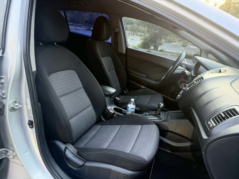 2016 KIA Forte photo 12