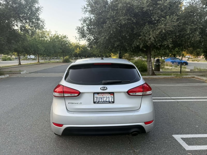2016 KIA Forte photo 6