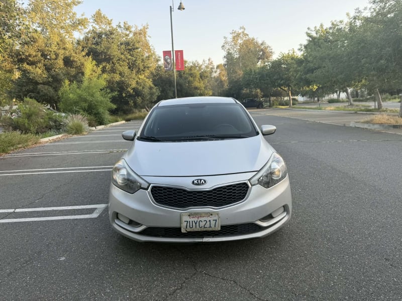 2016 KIA Forte photo 2