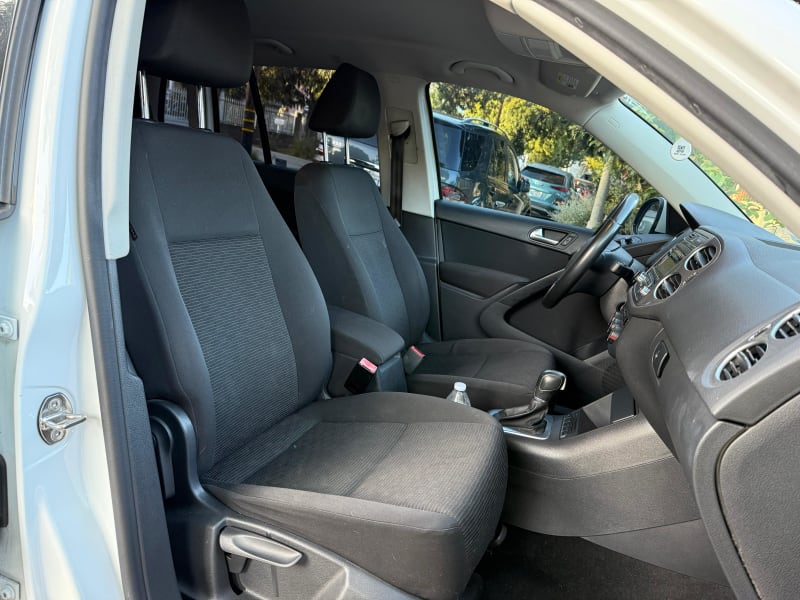 2014 VOLKSWAGEN Tiguan photo 12