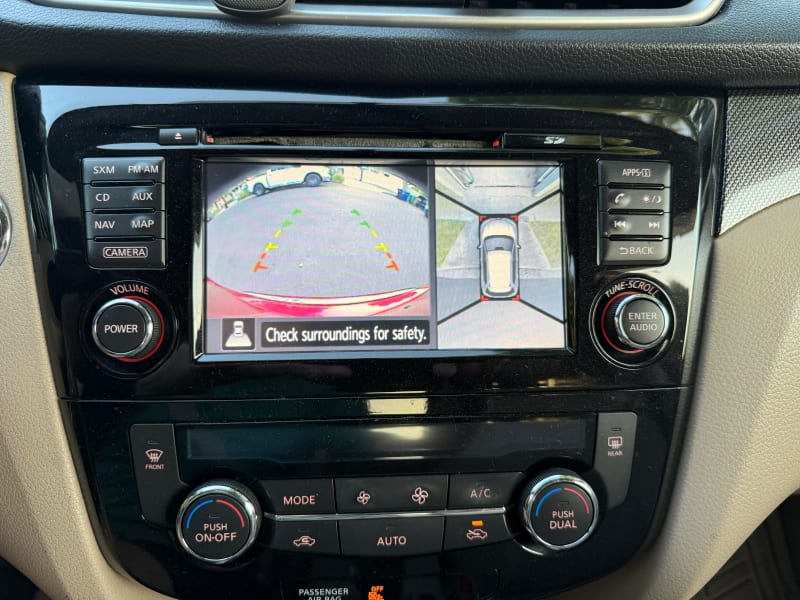 2015 NISSAN Rogue photo 16