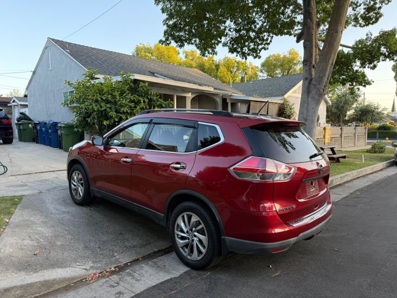 2015 NISSAN Rogue photo 7
