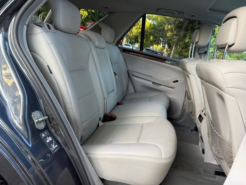 2011 MERCEDES-BENZ M-Class photo 11