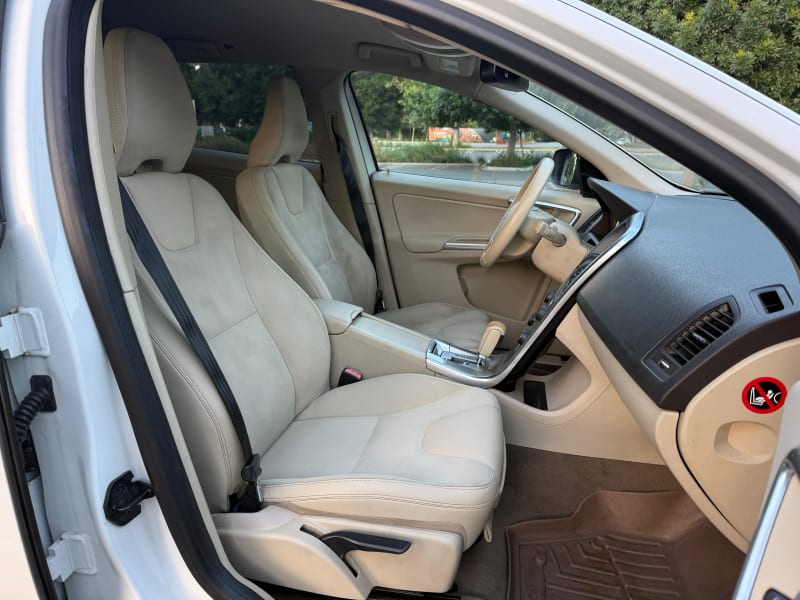 2012 VOLVO XC60 photo 12