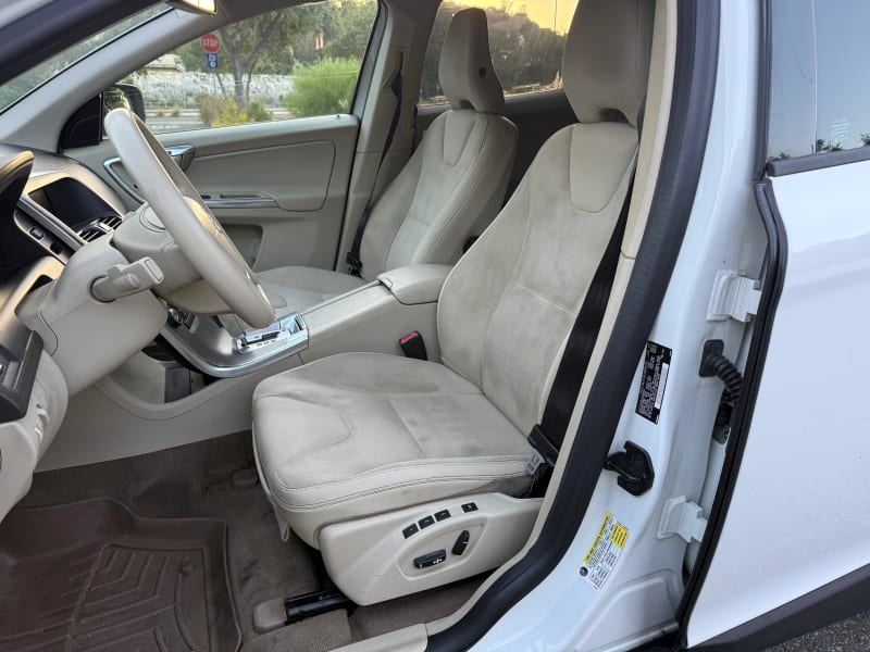 2012 VOLVO XC60 photo 9