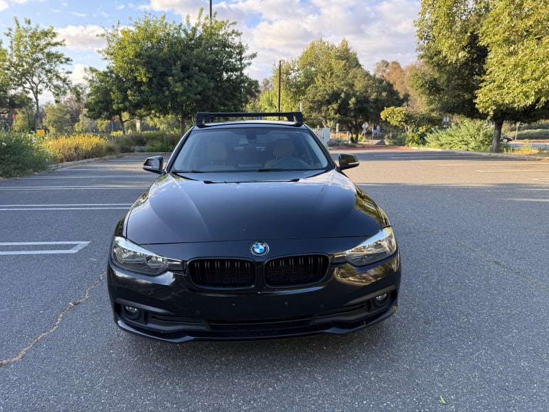 2016 BMW 320i photo 2