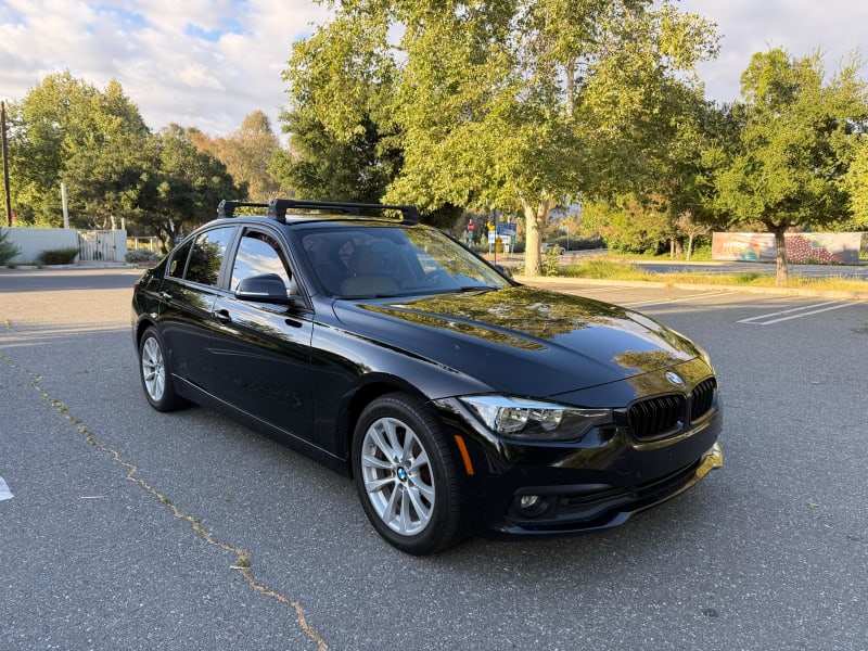 2016 BMW 320i photo 3