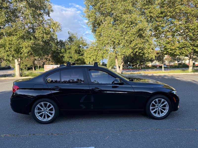 2016 BMW 320i photo 4