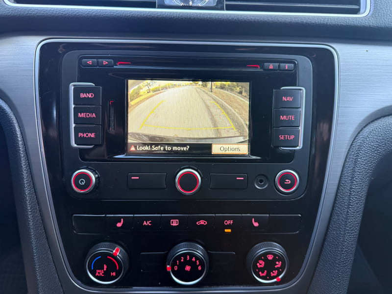 2015 VOLKSWAGEN Passat photo 14
