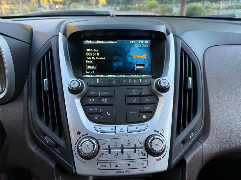 2012 CHEVROLET Equinox photo 16