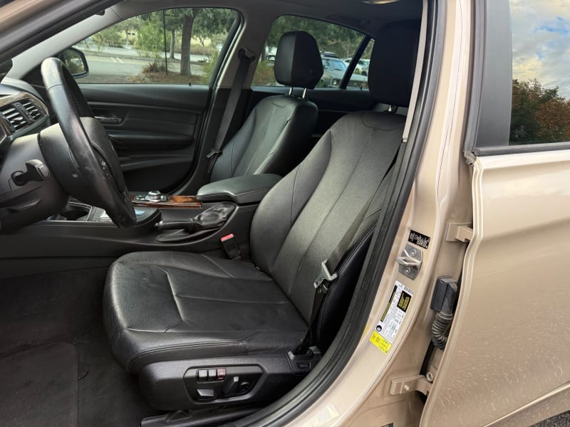 2013 BMW 3 Series 328i - Photo 9