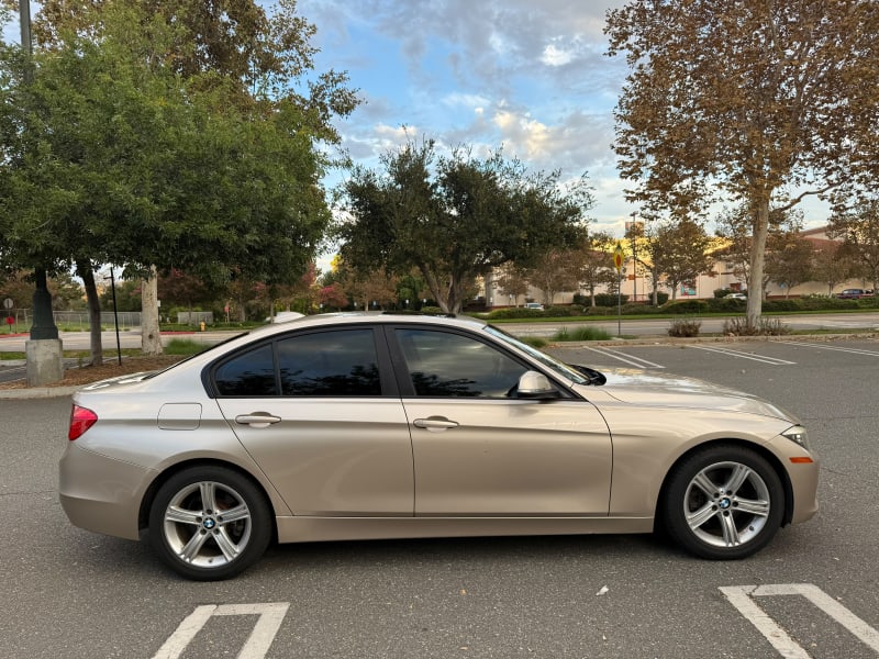 2013 BMW 3 Series 328i - Photo 4