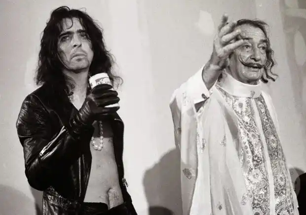 jvqdy5c Salvador Dali weird things: Salvador Dali weird Salvador Dali and Alice Cooper