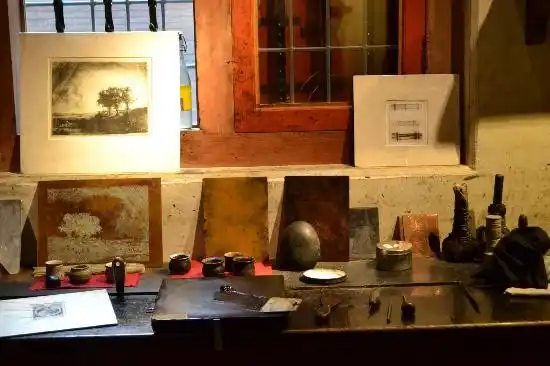 Copper etching equipment with plates in Rembrandt House. Source: Tripadvisor.com