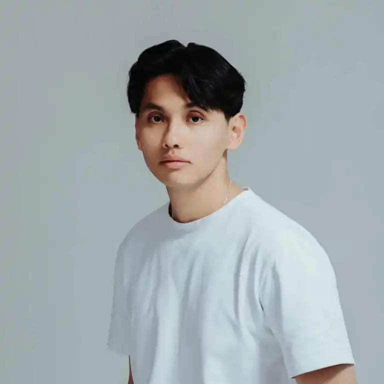 Hoanh Le – Vietnam