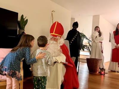 Familie mit Samichlaus